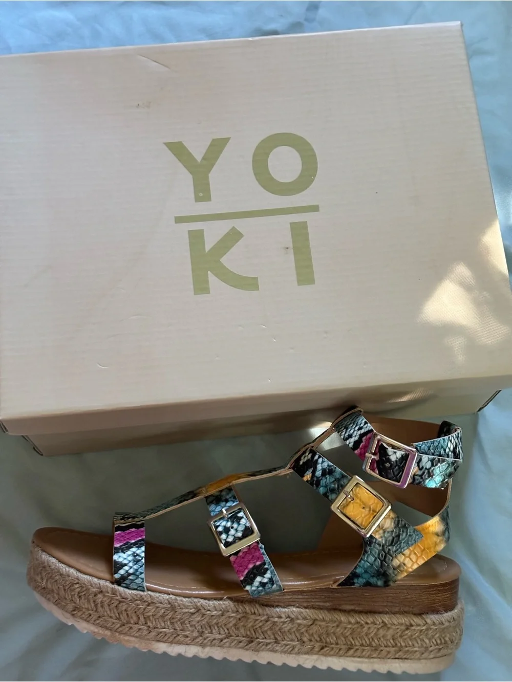 Yoki this caged